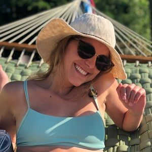 Meet your Posher, Kim